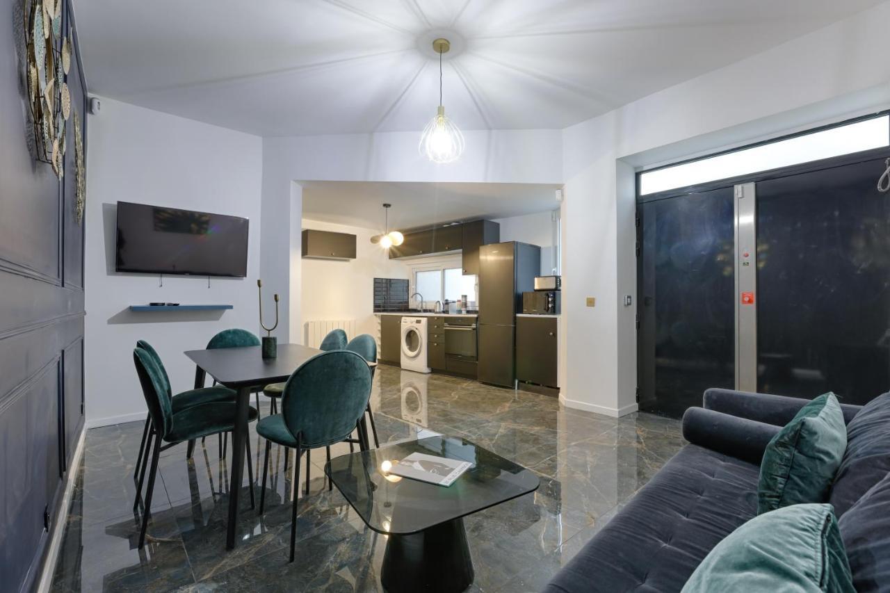 Amazing Luxury Triplex 3Br/8P - Arc De Triomphe Apartment ปารีส ภายนอก รูปภาพ