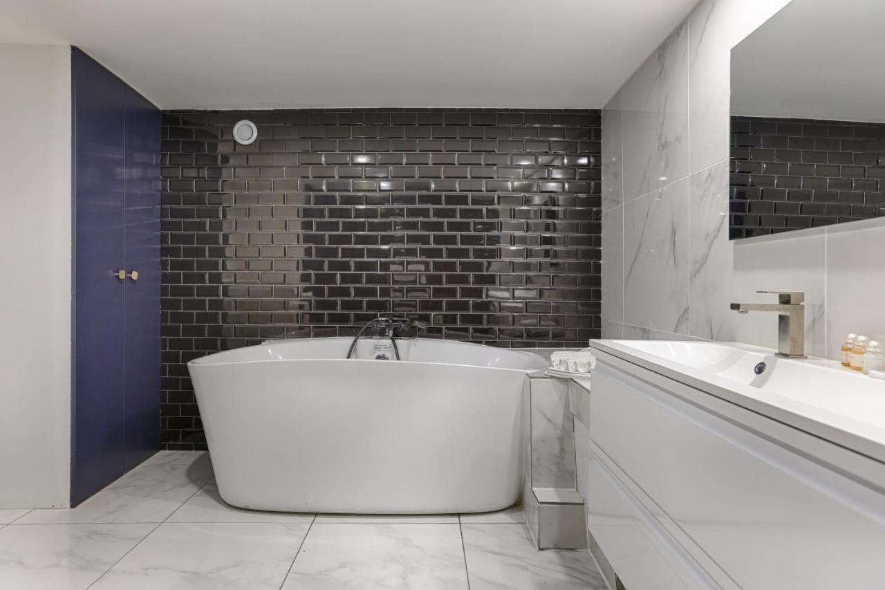 Amazing Luxury Triplex 3Br/8P - Arc De Triomphe Apartment ปารีส ภายนอก รูปภาพ
