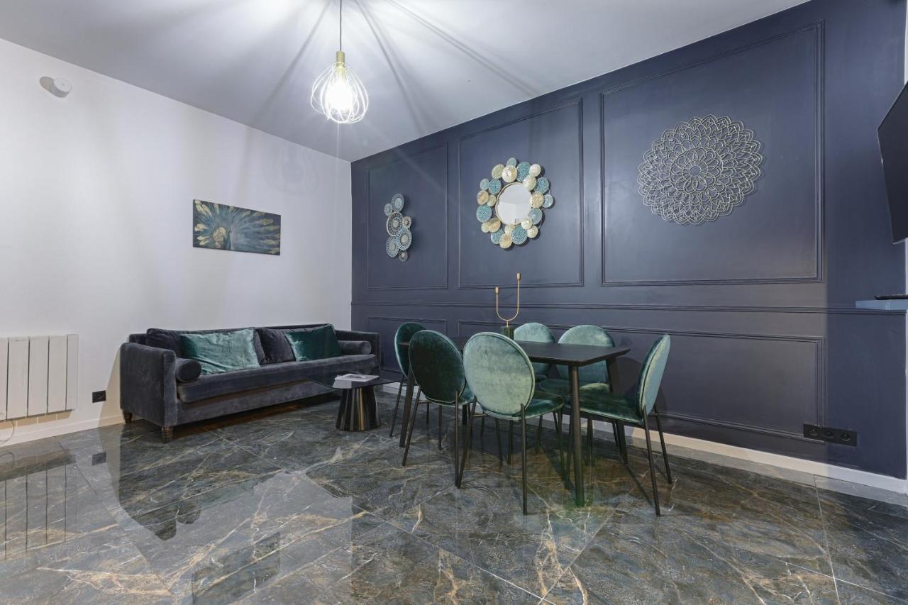 Amazing Luxury Triplex 3Br/8P - Arc De Triomphe Apartment ปารีส ภายนอก รูปภาพ